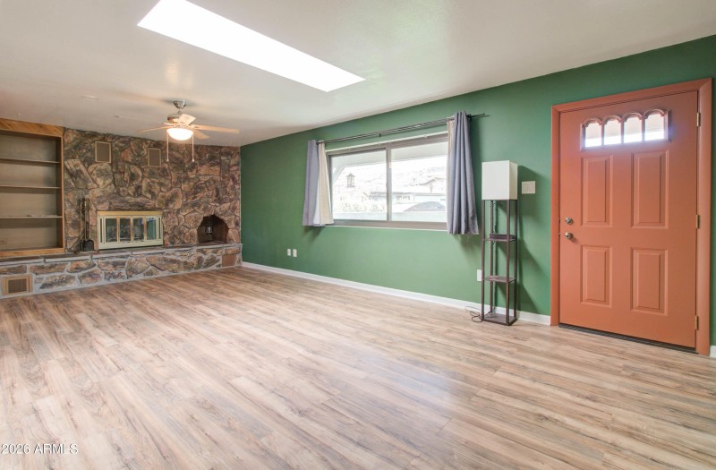 186 Kelly St-5