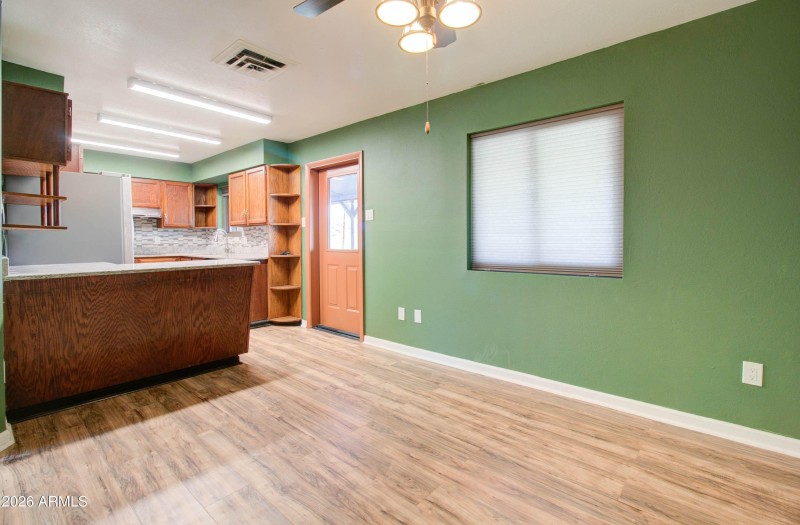 186 Kelly St-9