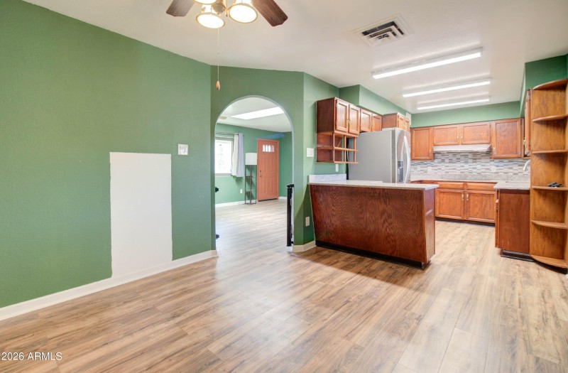 186 Kelly St-10