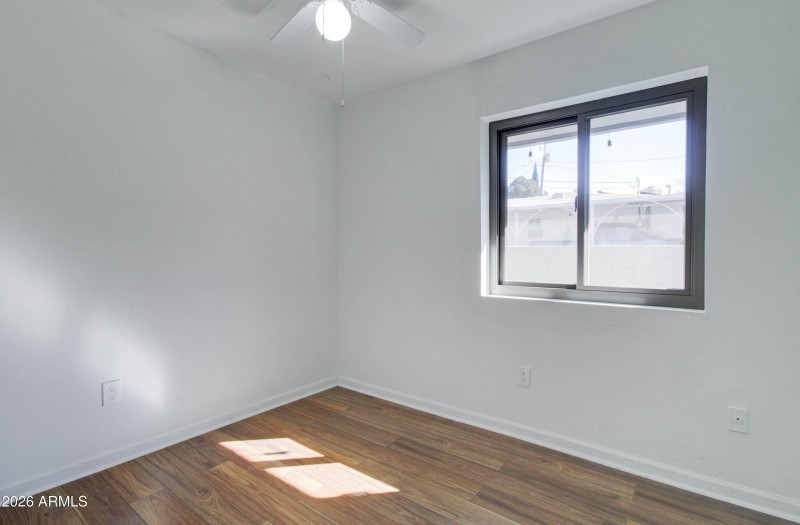 186 Kelly St-15
