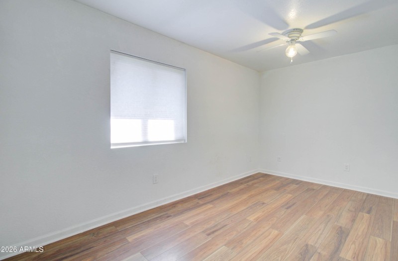 186 Kelly St-17
