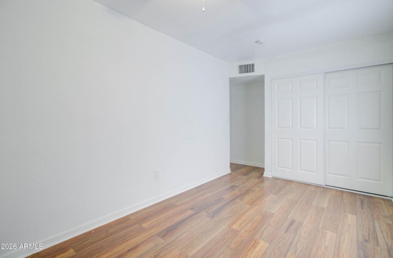 186 Kelly St-18
