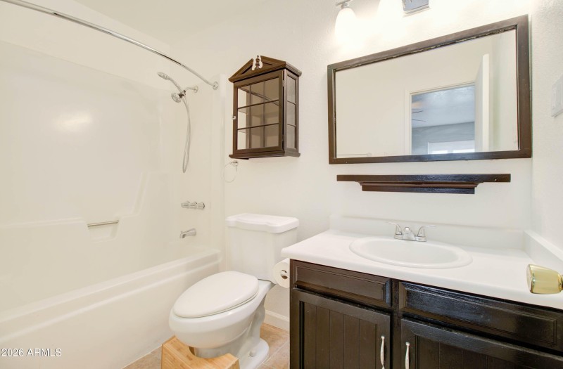 186 Kelly St-22