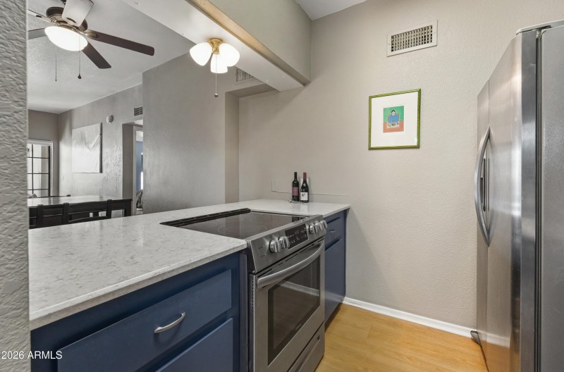 8020 E THOMAS RD-11