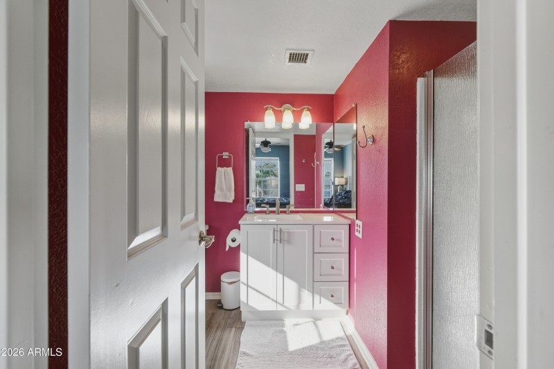 8020 E THOMAS RD-16