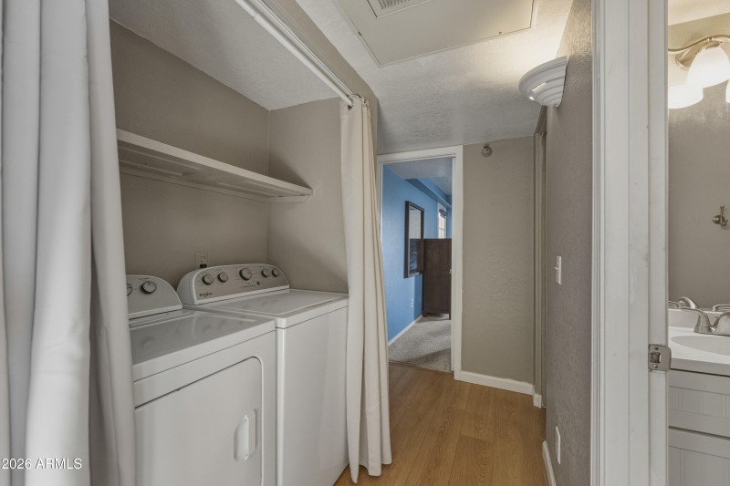 8020 E THOMAS RD-21