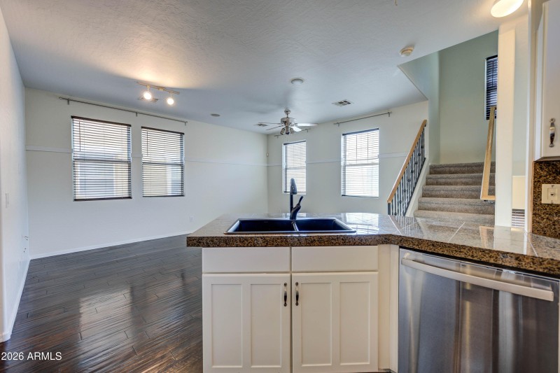 Kitchen 4