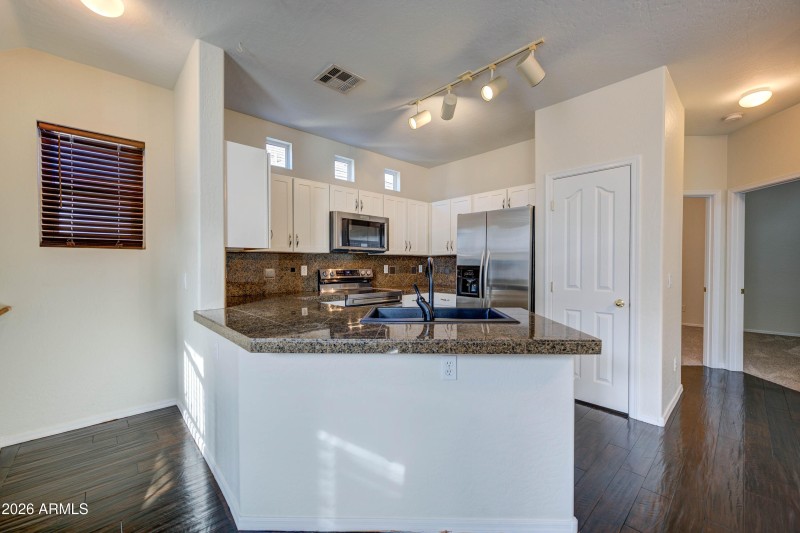 Kitchen 1