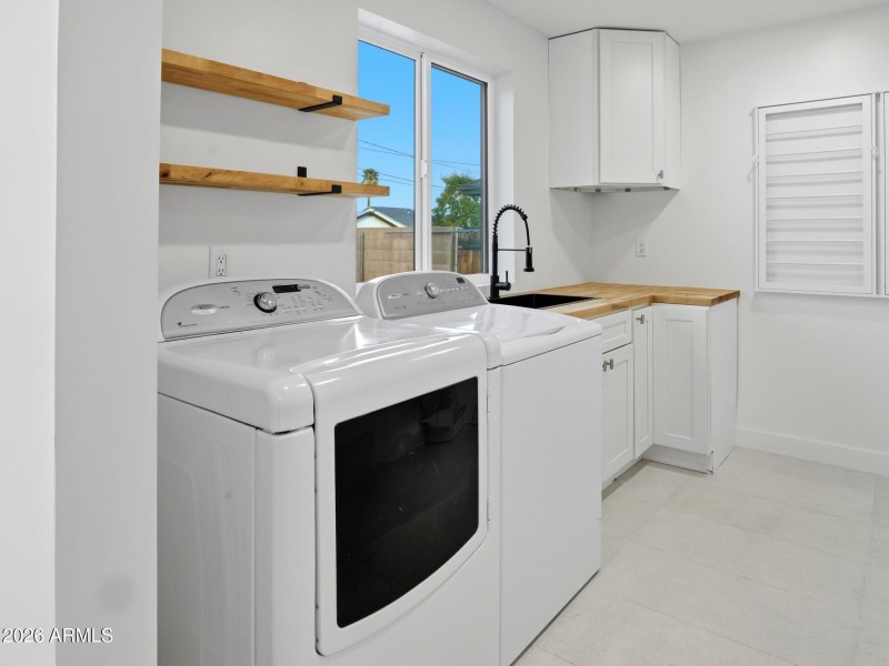 Willetta Laundry