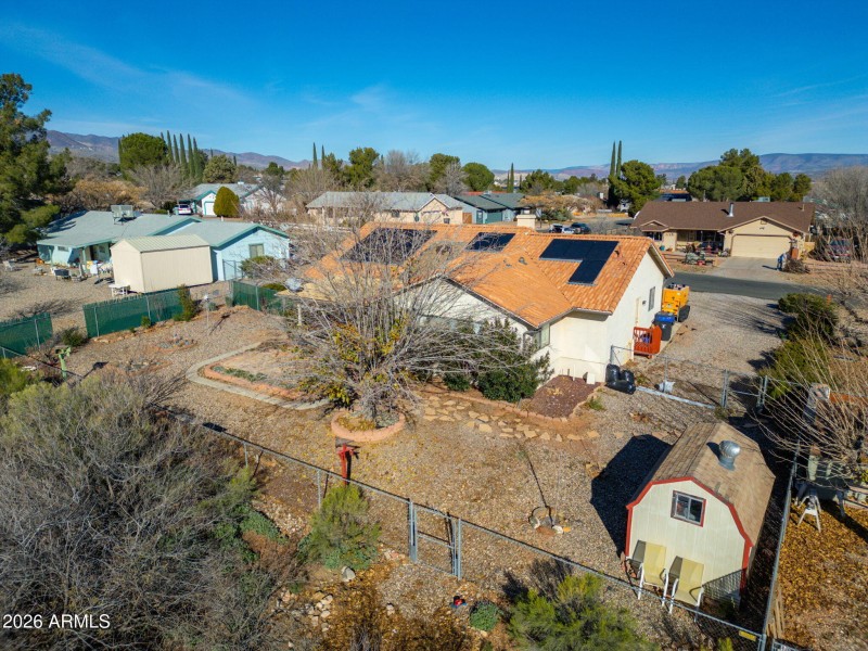 4-web-or-mls-1539-e-arrowhead-ln