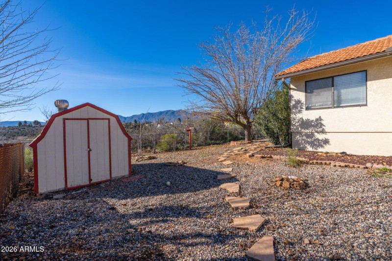 31-web-or-mls-1539-e-arrowhead-ln