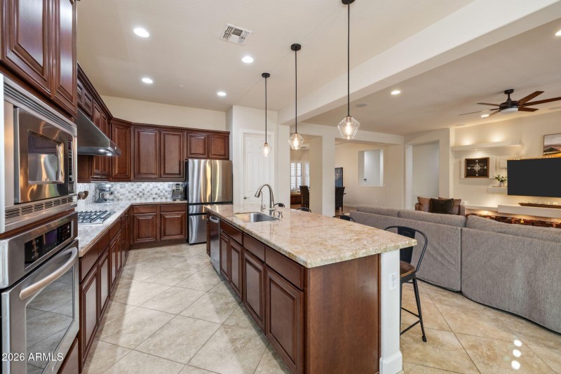 074-Kitchen