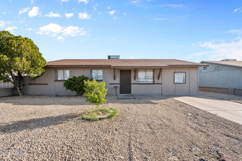 3007 N 81st Ave, Phoenix, AZ 85033-2