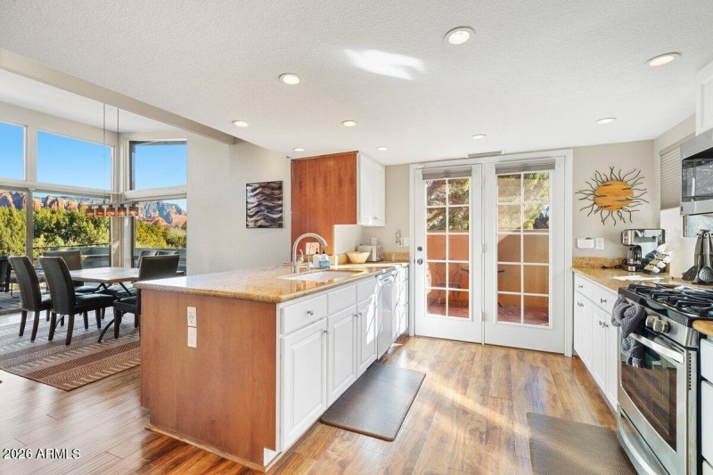 Kitchen 2