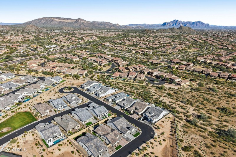 52-web-or-mls-E Jasmine St-S2801-048
