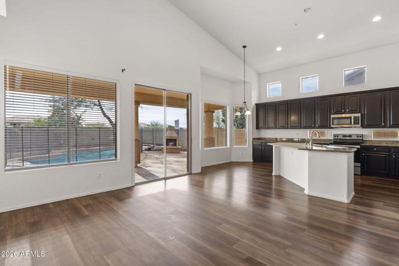 10-web-or-mls-DSC09023