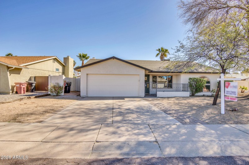 10645 E Mercer Ln-5