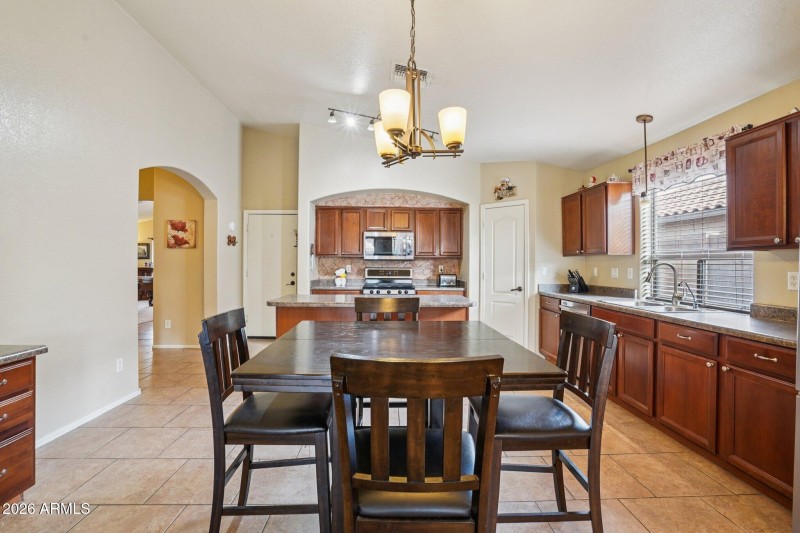 7-web-or-mls-Dietz Dr-S2901-007