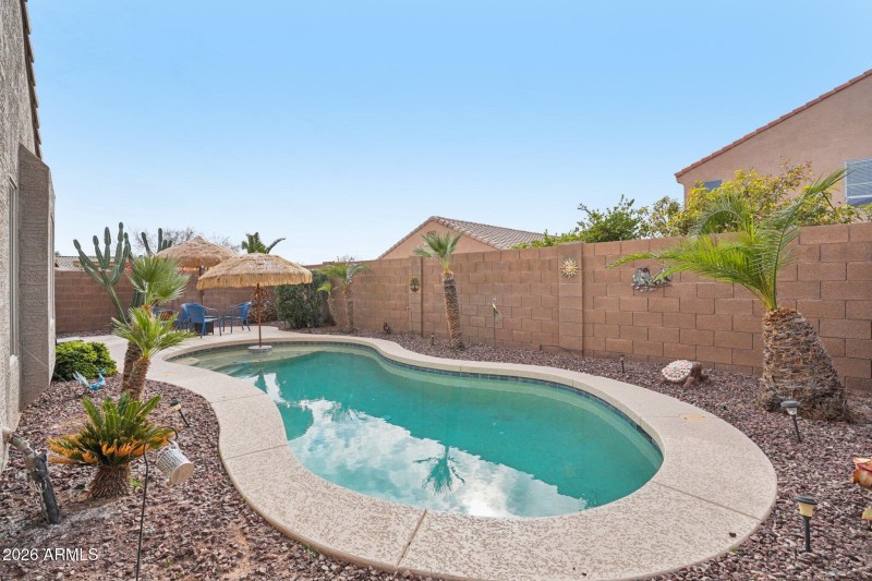 36-web-or-mls-Dietz Dr-S2901-036