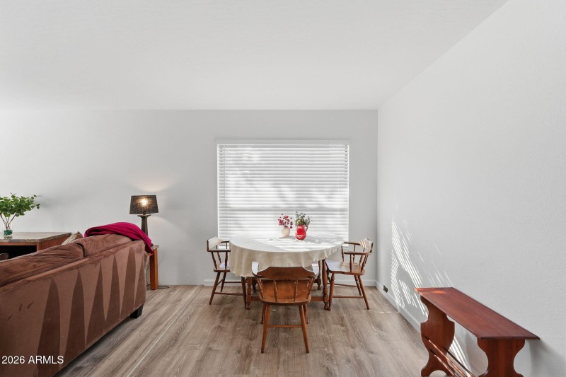 Eat-in Kitchen