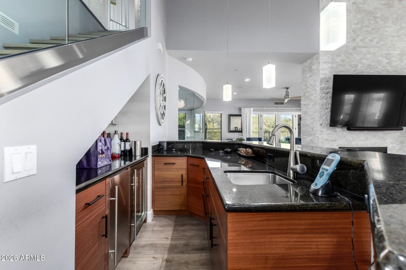 Wet bar
