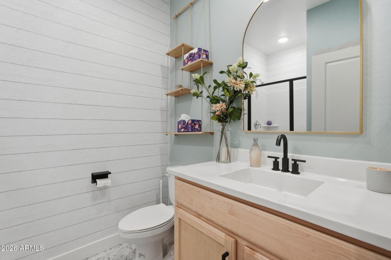 Guest Bath 1