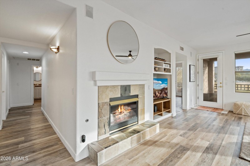 06-Living Room