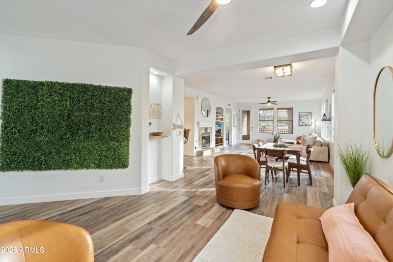23-Family Room