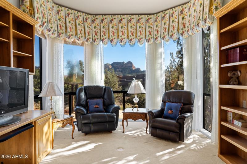 JL_15ScenicPl-interiors-SideRooms-04