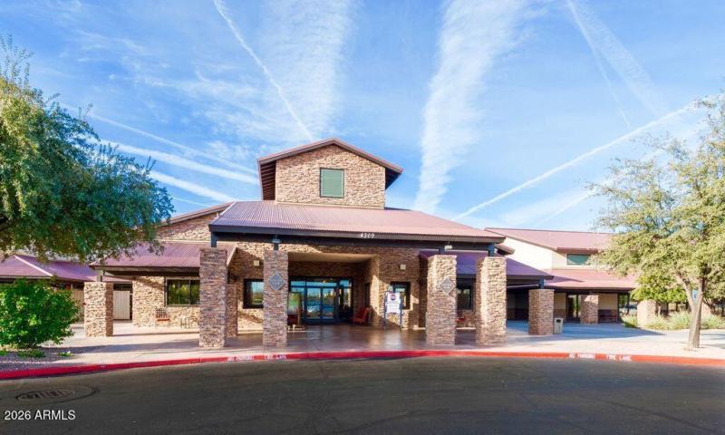2 Main Clubhouse_front_1