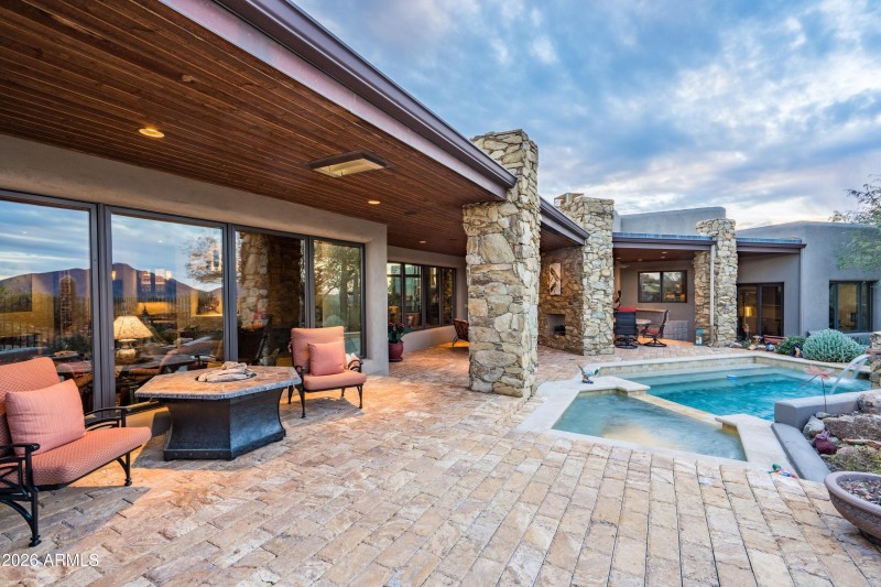 041_Outdoor Living