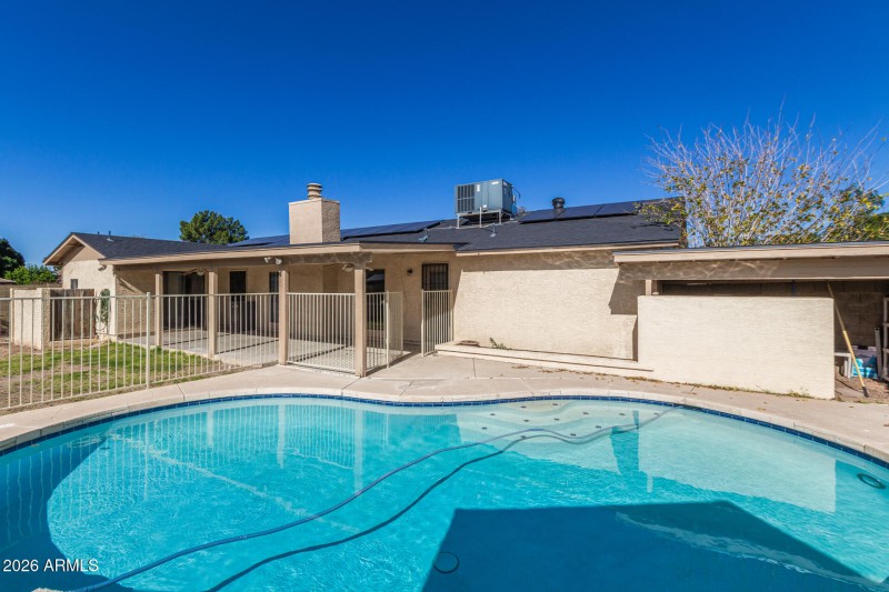 32 Kenwood