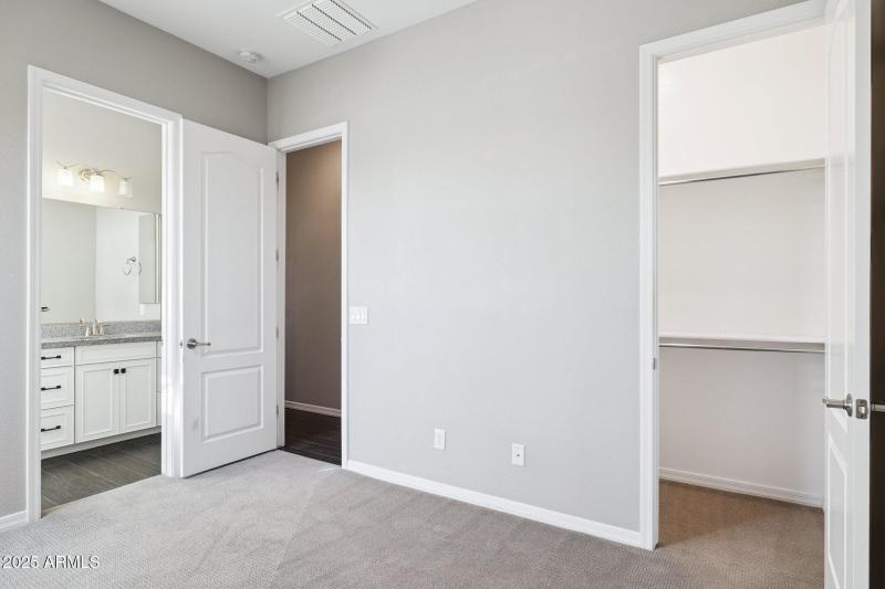 2nd En-Suite Bedroom