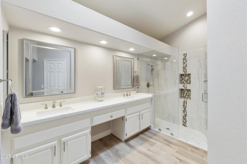 Primary Suite Bath/Shower