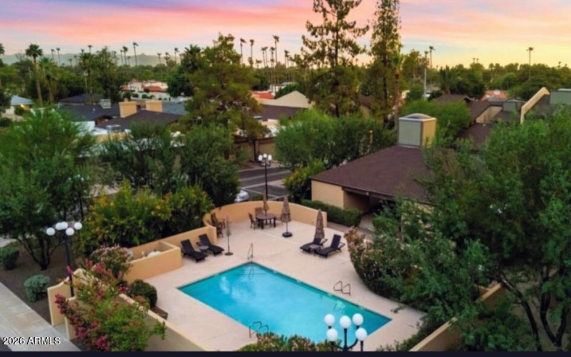 Pool 2