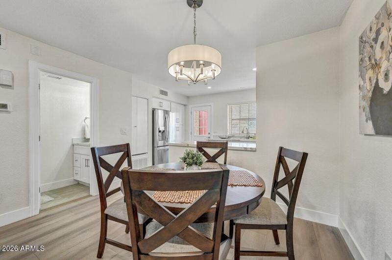 Dining Detail
