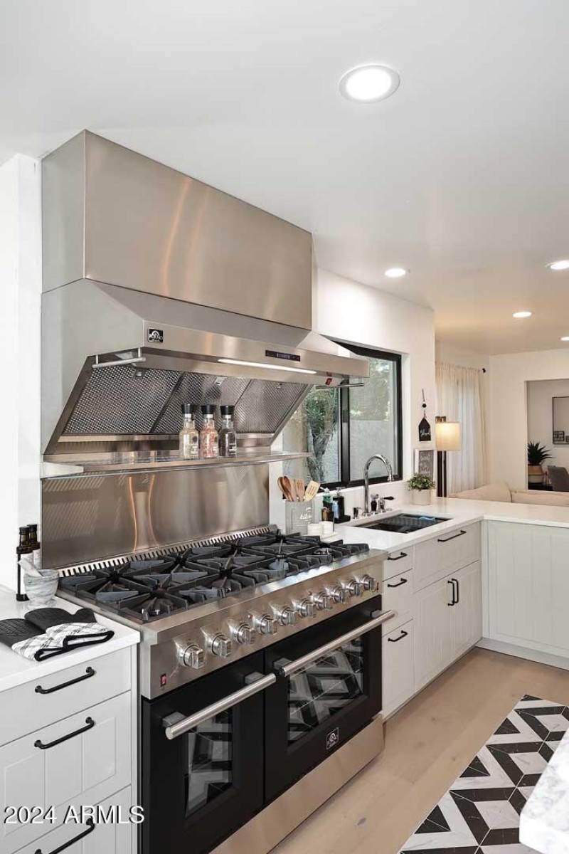 Kitchen-Range