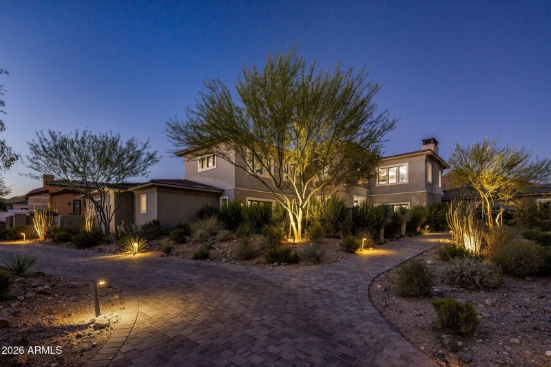 001_Driveway views