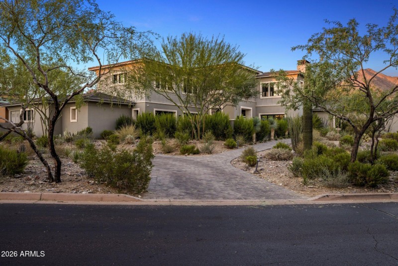 002_Driveway views