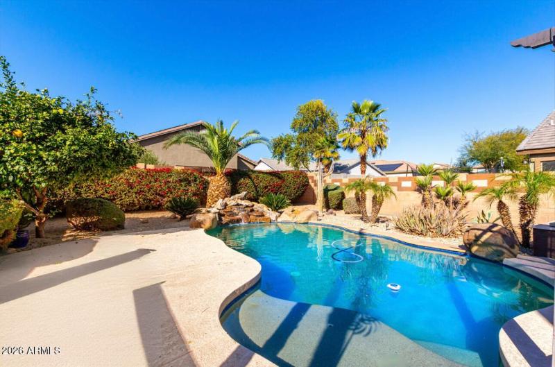 2A521823-EA08-4D0B-B208-945605C8ED84