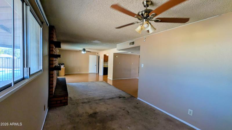 b2fe56e1-bf41-4461-aca1-2b8fb70b0266~1i