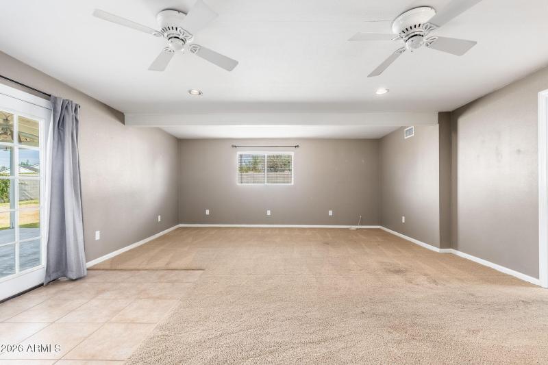 2320 E Fairmount Ave - 12