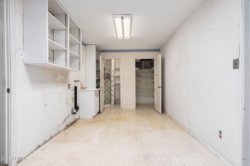 2320 E Fairmount Ave - 14