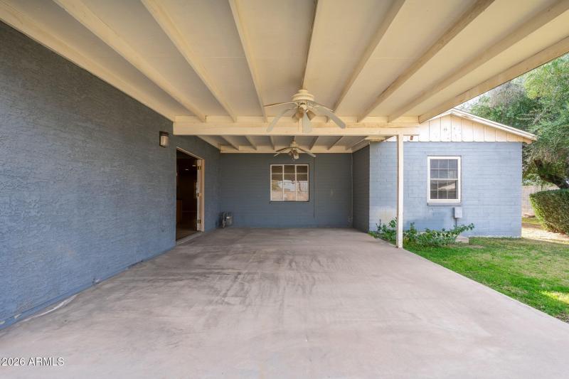 2320 E Fairmount Ave - 27