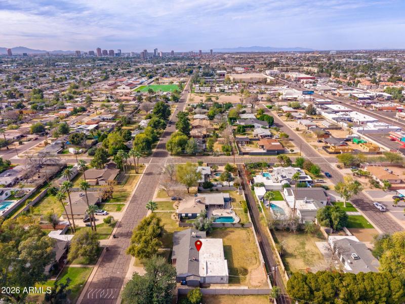 2320 E Fairmount Ave - 40