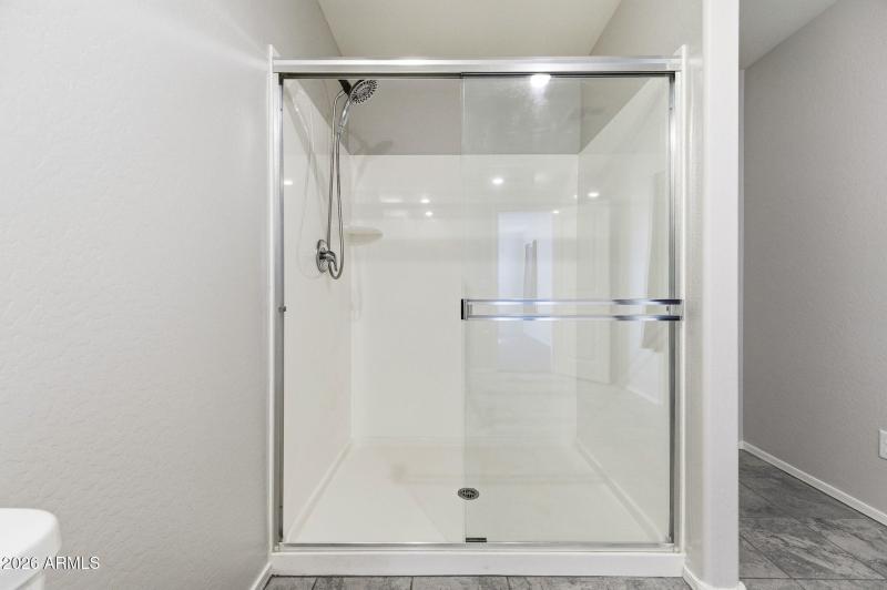 28-web-or-mls-40573 W Helen Ct-28