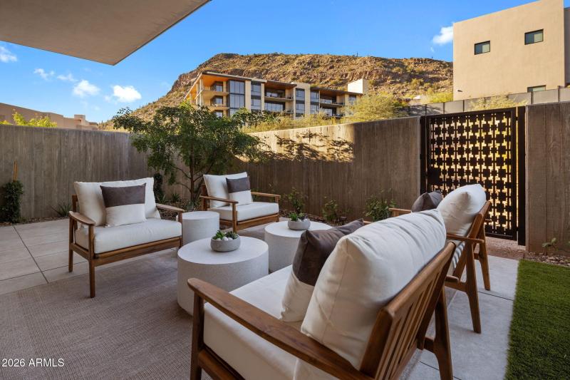 4849 N CAMELBACK RIDGE DR B108