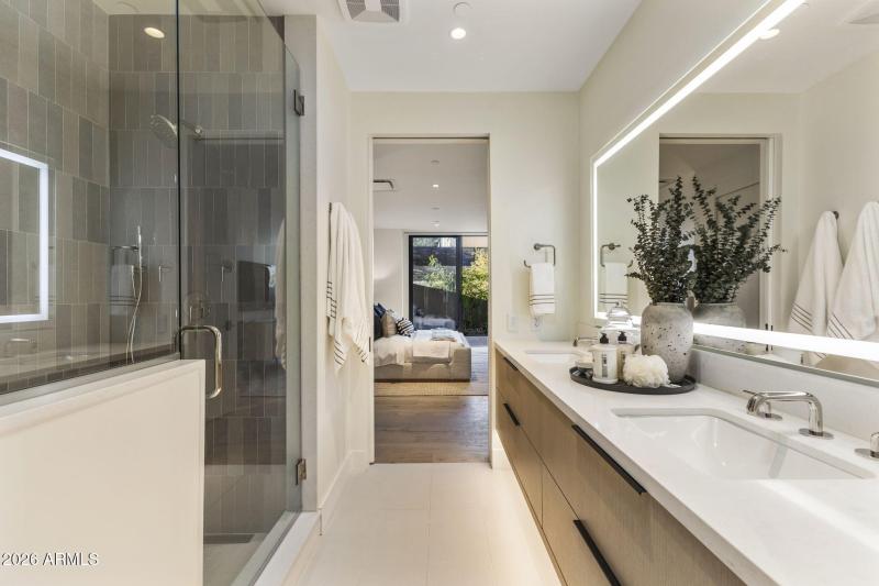 4849 N CAMELBACK RIDGE DR B108