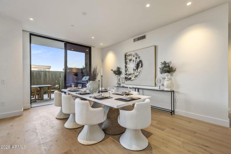 4849 N CAMELBACK RIDGE DR B108