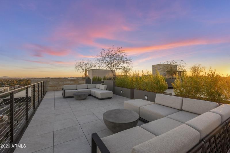 4849 N CAMELBACK RIDGE DR B108